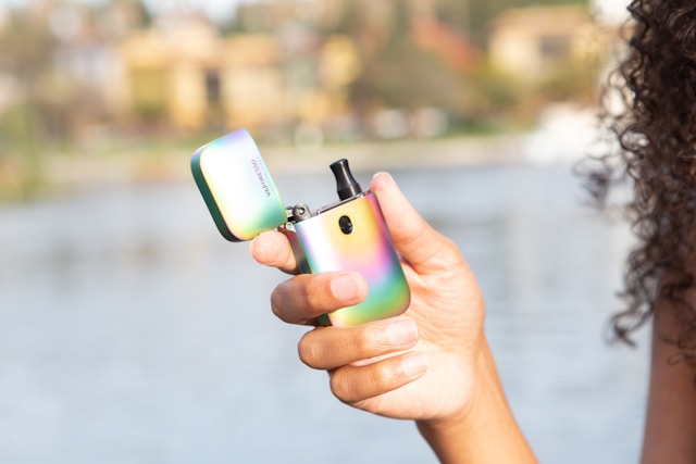 想在網上賣電子煙?2025 電子煙創業指南與平台選擇